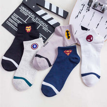 Load image into Gallery viewer, New Marvel Comics Heroes General Socks Cartoon Iron Man Captain America High Temperature Stitching Pattern Casual Men's Socks